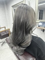 リアン(Lien) 外国人風バレイヤージュ×くすみアッシュグレー/透明感カラー