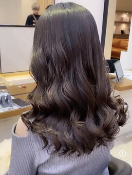 アメリ バイ アピッシュ(Amelie by apish) 韓国風パーマ少ししっかり目　30代　新デジタルパーマ