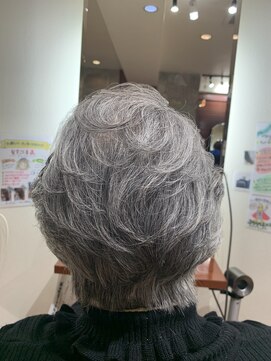 ナイーヴ NAIVE エレガントパーマ