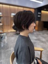 リファインド(REFINED)&nbsp;コンパクトショートスタイル×上品なグレージュカラー　五十嵐