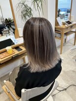 ビレア 尾張旭店(BELEA) バレイヤージュ/シルバーアッシュ