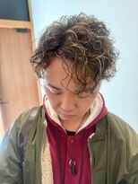 ルドヴィコ(Ludovico)&nbsp;くるくるパーマ × ハイライト