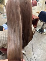 ロマンヤカタ ファース(ROMAN YAKATA fars)&nbsp;ブリーチ毛髪質改善ベージュ　上窪　1/22