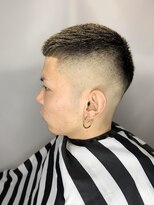 バーバー スタジオ ラフテル(Barber Studio RAFTEL)&nbsp;buzzフェード