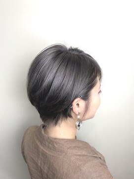 ヘアサロンエムフィス 池袋東口(HAIR SALON M Fe's) ダークシルバー