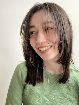 イコル(ikoru) ミディアムレイヤーボブグレージュ30代40代ロブ代官山