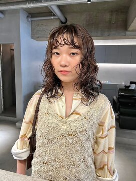 リール(rire) デザインカラーレイヤーカットウェットヘア夏オリーブベージュ