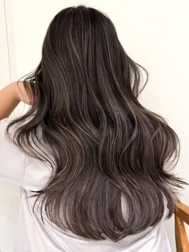 ジル ブラン 福岡(JIL BLAN) ハイライトカラー/ショートカット/レイヤーカット/福岡天神