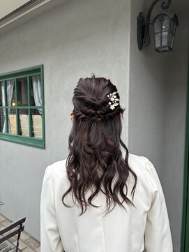 フロウクラウド(FLOW CLOUD) ゆるふわハーフアップアレンジ