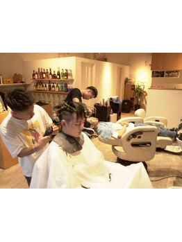 【都島駅徒歩3分】実力派Stylistのメンズサロン≪Scratch≫！巧みな技術であなたの個性を引き出します◆