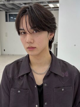 ユーフォリア 銀座(Euphoria) フェザーパーマ/サーフカール/刈り上げセンターパート/