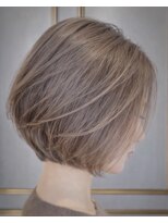 ビューティーミュージアム モア Beauty Museum MORE&nbsp;レイヤーボブスタイル