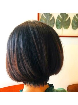 マテリアル(material) ふんわり前下がりボブ！！