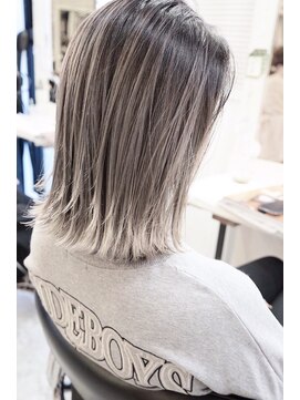 ヨッカ(YOCCA) バレイヤージュ　グレージュ