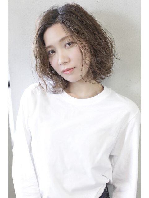 【viewt hair】アッシュベージュ × ゆるふわウェーブ 福山市