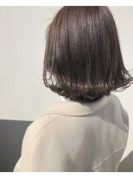 エミュー ラ ピエス(emu la piece) ベージュ系レトロボブ