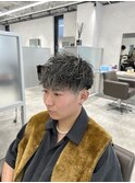 ハイライト　ツイストスパイラル　ツーブロックマッシュ
