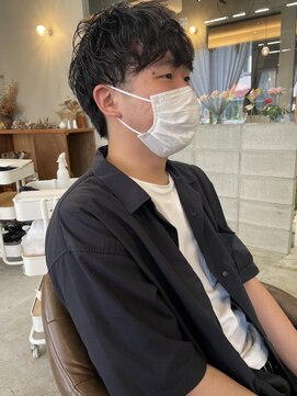 マロウ(mallow) 《花屋併設》オフィス男子/癖っ毛風メンズパーマ@20代30代40代