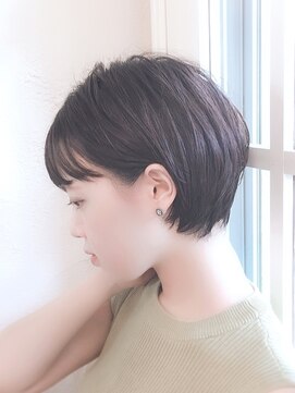 ハウスアンドヘアーワークス(House&Hair works) 前髪長め大人小顔ショート30代40代50代　藤沢