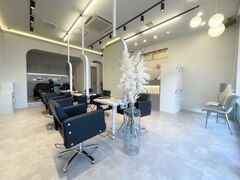 Agu hair liz 田辺銀座通り店【アグ ヘアー リズ】