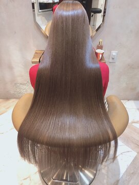 プアメリア 名古屋(Puamelia) レイヤーケアブリーチダブルカラーボブ_4330