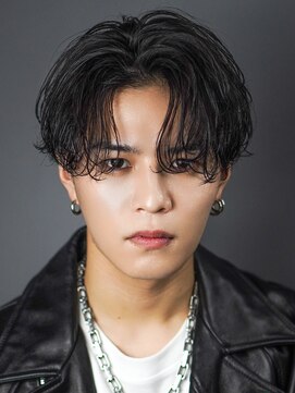 オーシャントーキョー 渋谷(OCEAN TOKYO) シャドウパーマ波巻きパーマ韓国ヘアセンターパート黒髪