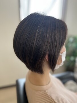 コア フィール ア デイ(COIFFURE A DAY) 【耳かけショート】M3Dピコカラークーポン有り