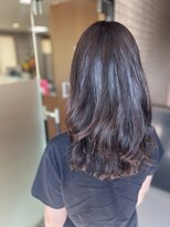 アミリー 成田美郷台店(Amily)&nbsp;ヘーゼルグレージュの髪質改善ミディ×ワンカール