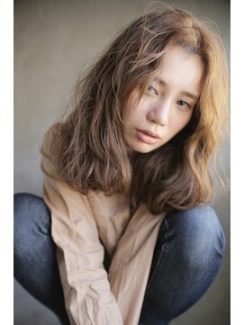 ソイ コンク 下北沢(soi conc) カジュアルウェーブ×カーキーベージュ