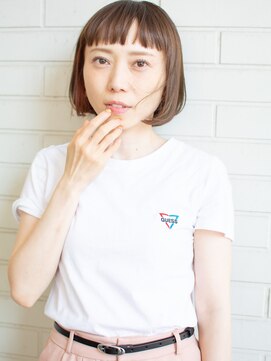 ノイン(noine) カジュアルコーデをお洒落に仕上げたい。エッジショート