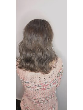 モードケイズ 阿倍野店(MODE K’s) グレージュカラー