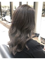 タカハシ ヘア アンド スパ(TAKAHASHI HAIR&SPA) 透き通るような透明感、ブルージュカラー