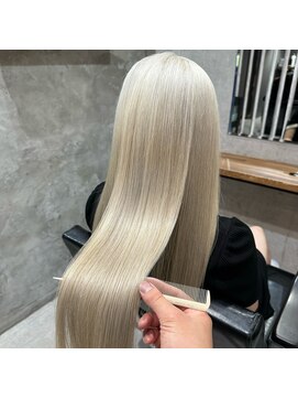 クリーム 大宮(CREAM) ホワイトブロンド