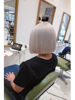 ルクール ヘアー プレジー(Le Coeur HAIR Plaisir)&nbsp;ミニボブ×ホワイトカラー