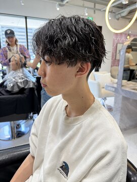 髪屋 紬 メンズ/メンズパーマ/メンズカット/波巻きスパイラル