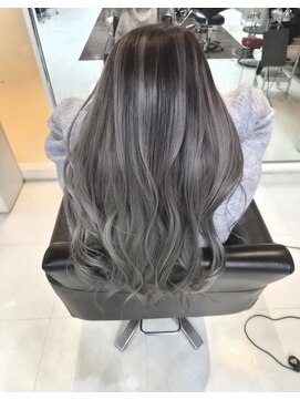 シャンプーボーイエイムス(SHAMPOO BOY aims) バレイヤージュ