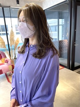 ティル(till) 【till_emi】ふわっとレイヤー　シークレットハイライト