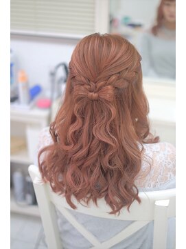 リサ 恵比寿(risa.) なみなみリボンのハーフアップ