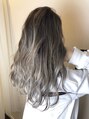 ボリスビアン 大和田店(BorisVian) 毛先に向かって明るくグレイに、グラデーションカラー