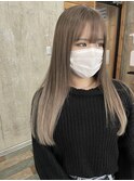 グレーベージュ