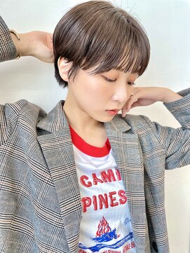 ポール(pole) 前髪ありハンサムショート