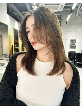 シティ(CITY) フェイスレイヤー 顔周りカット レイヤーカット 後毛