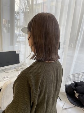 ハイブ 金沢(Hive) パツットボブニュアンスグレージュ透明感カラー