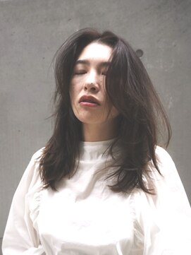 ビュートリアム 梅田(BEAUTRIUM) 重いけど/抜けのある/レイヤー