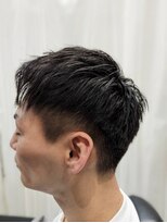 グラスヒビキ ツーブロックアップバングスタイル