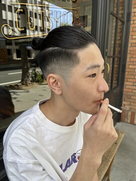 フォーコーナーズ(Four Corners) マンバン/フェードカット/バーバー