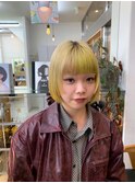 ボブ×ベージュ×ライムグリーン