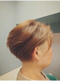 ハンサムショート　ハイライト　グレイヘア