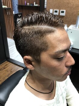 ヘアーサロンエヴァル(EWALU)の写真/メンズ専用サロン！ミリ単位までこだわるカット技術が好評！ぜひお任せください◎