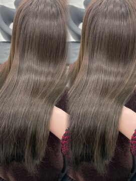 ジゼル(GiseL) オリーブ　グレージュ　ロング　ダブルカラー